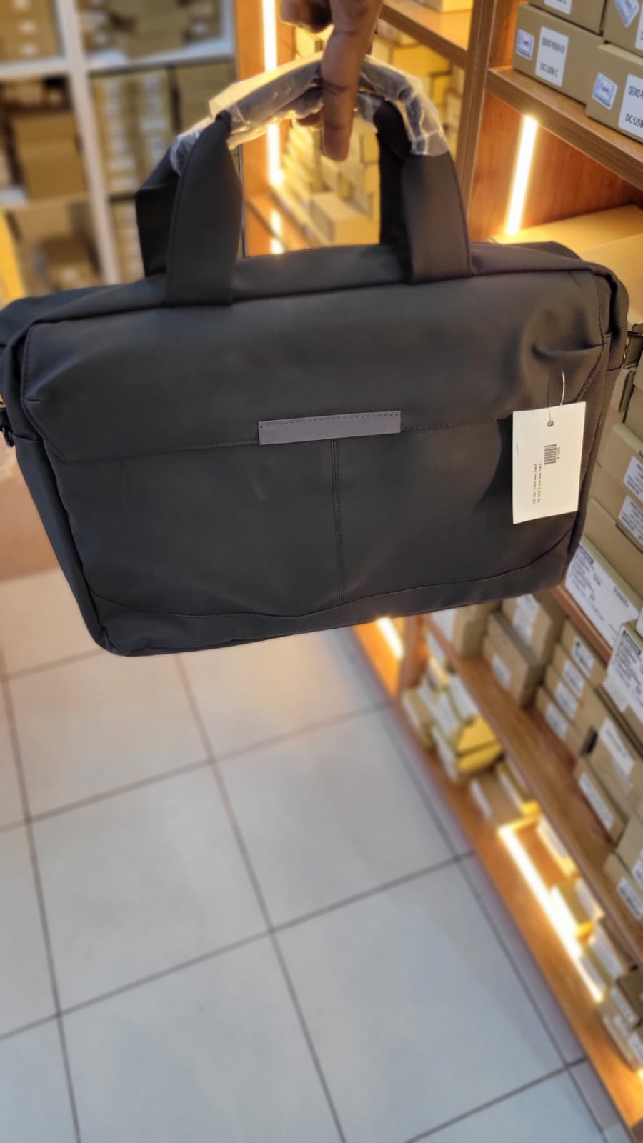 WB0 1052 15.6-Inch Side Bag