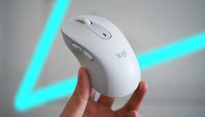 Logitech Signature M650 Wireless Mouse